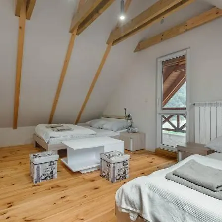 Nad Dunajcem 度假居 *